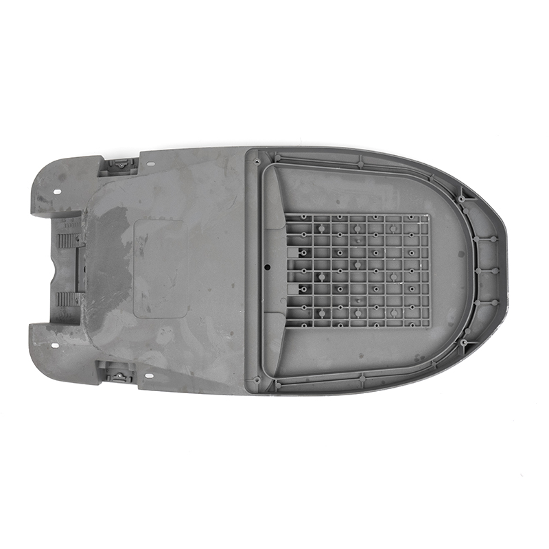 Aluminiowy lipszader z wieloma stworzeniami